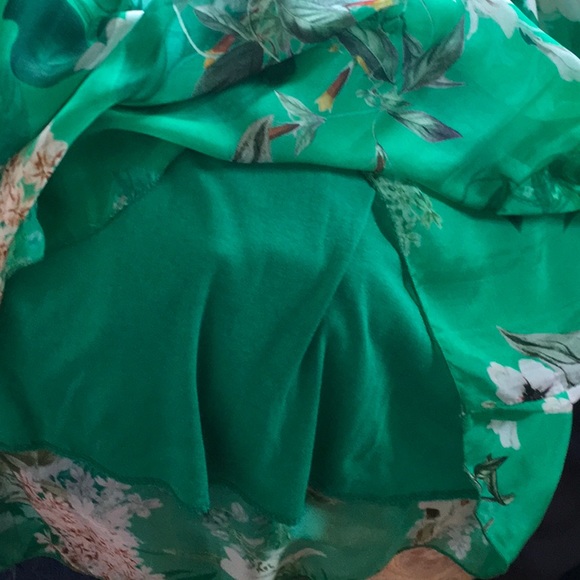 Beautiful brand new 100%silk blouse - Picture 8 of 12